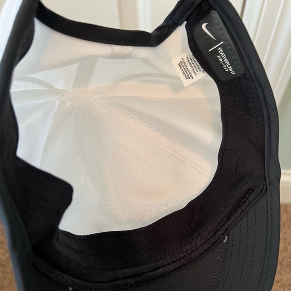 Nike hat - Picture 4 of 4